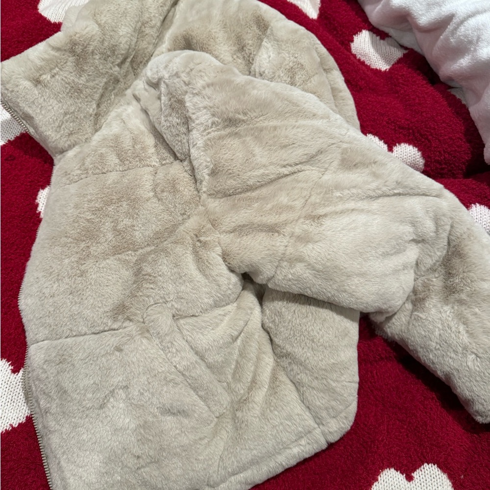 Apparis Fur coat